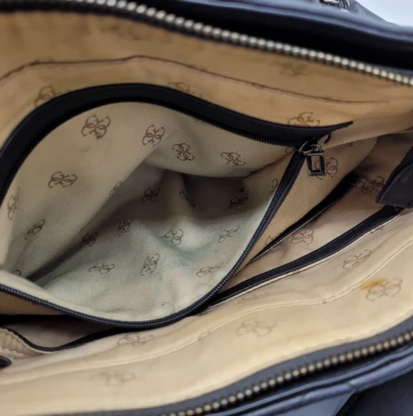 GUESS Purse Bundle - Picture 9 of 16